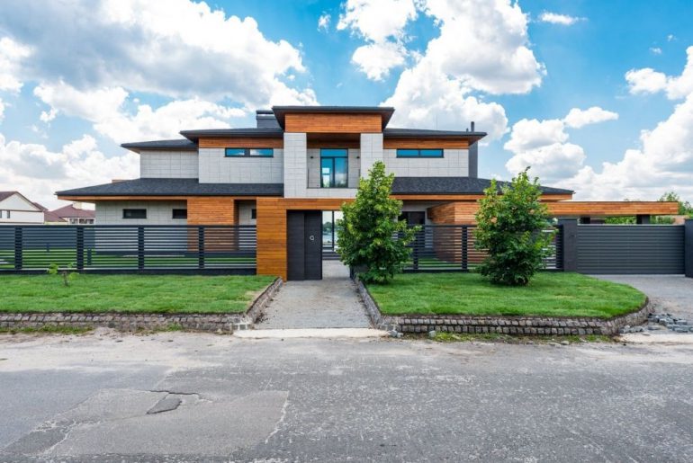 Napęd do bramy wjazdowej - kiedy warto?